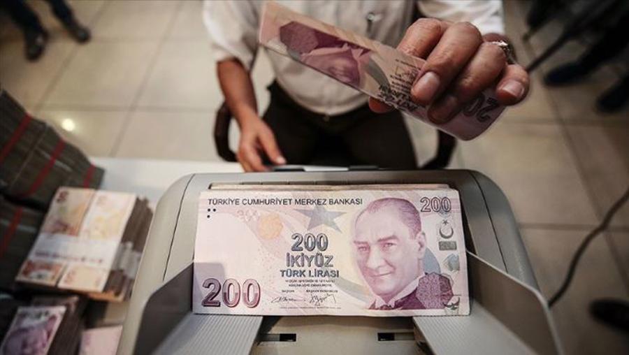 Krediler sert fren yaptı