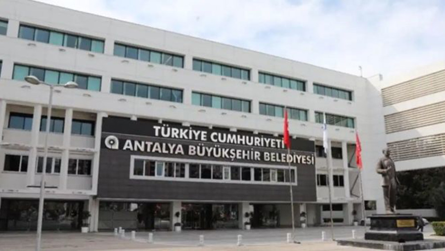 Denetçilere ve müfettişlere pahalı tatil rüşveti