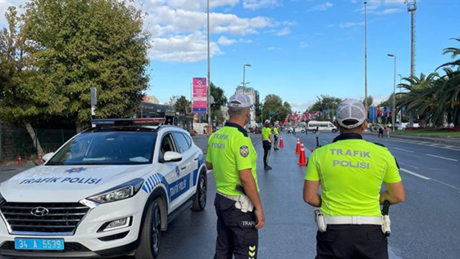 Yeni trafik cezaları yürürlüğe girdi