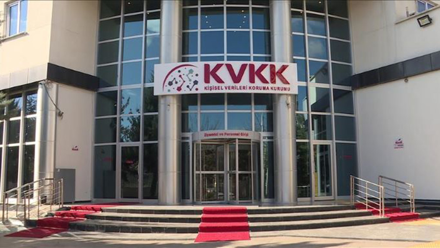 KVKK: Biyometrik tanımlama ile mesai takibi hukuka aykırıdır