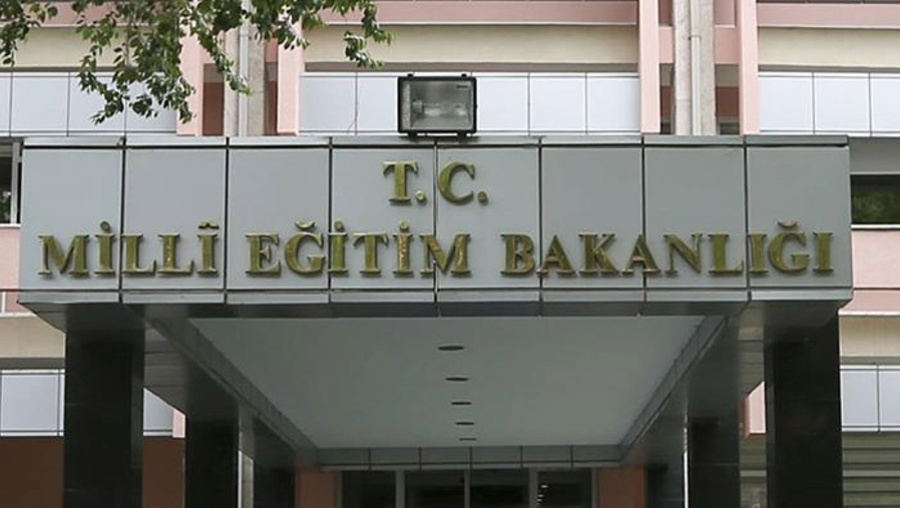 Kadrolu öğretmenlerin 2026 yılı iller arası isteğe bağlı yer değiştirme duyurusu yayımlandı
