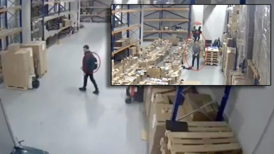 Gümrük memurları suçüstü yakalandı