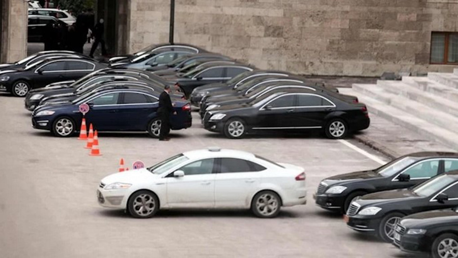 Kamun günlük 151,4 milyon TL'lik temsil harcaması yapıyor