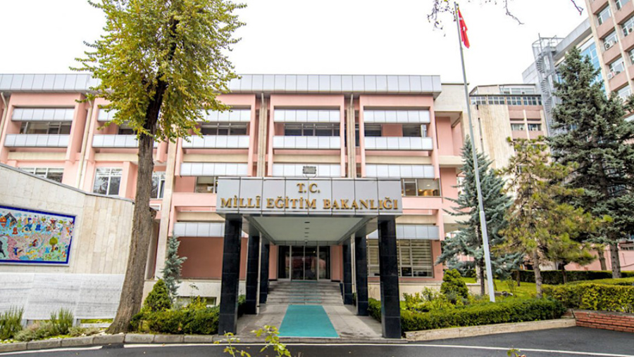 MEB 12 merkez için 826 eğitimci alınacak