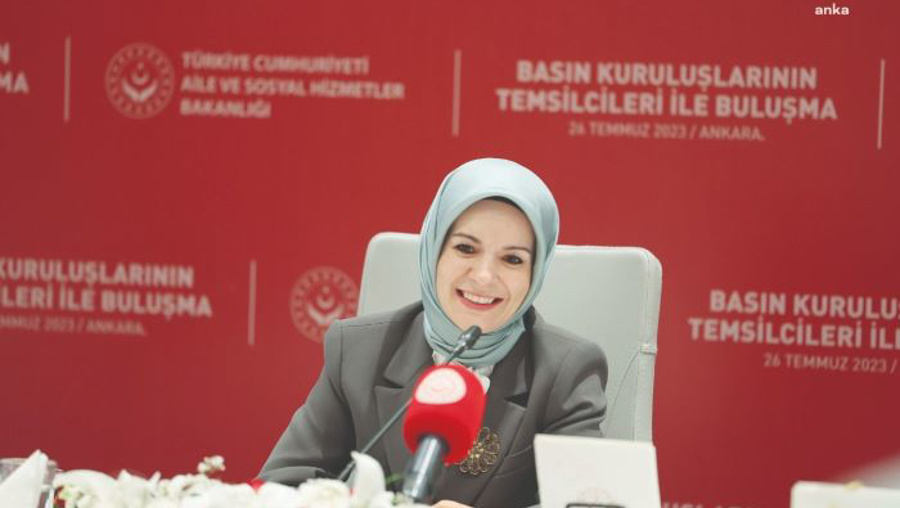 Bakan Göktaş: Oyunları toptan yasaklamak gibi bir gündemimiz yok