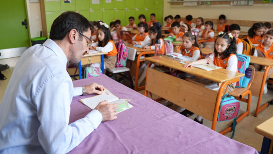 Talip Geylan: Norm kadro açığı 55 ilde 80 bin 449