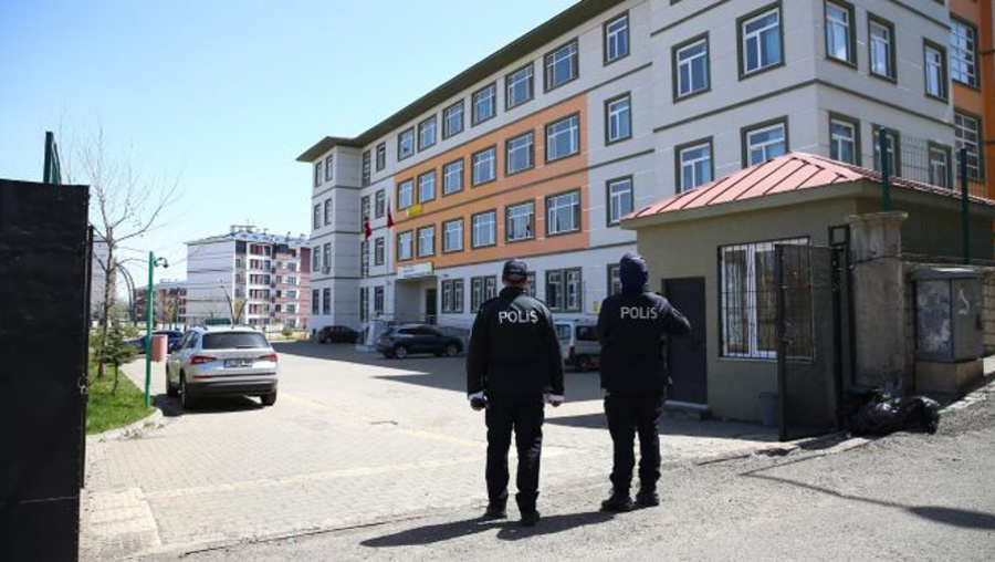 Okullarda çok katmanlı 