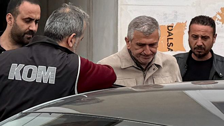 Yolsuzluk soruşturmasında gözaltına alınan Akçakoca Belediye Başkanı tutuklandı